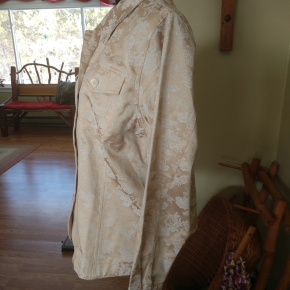 Susan Graver jacket - Picture 2 of 5